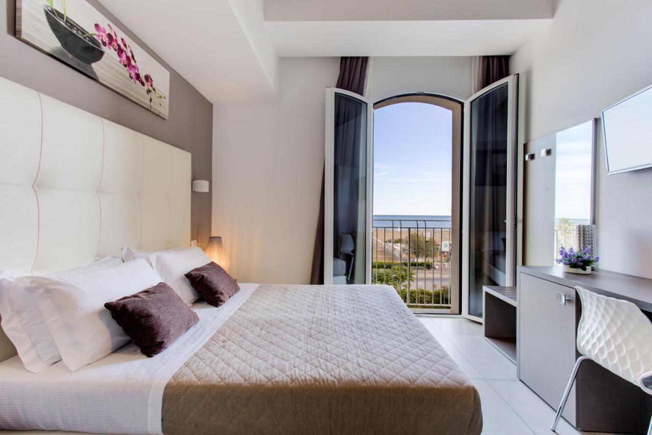 Hotel Villa Augustea Rimini Eksteriør bilde