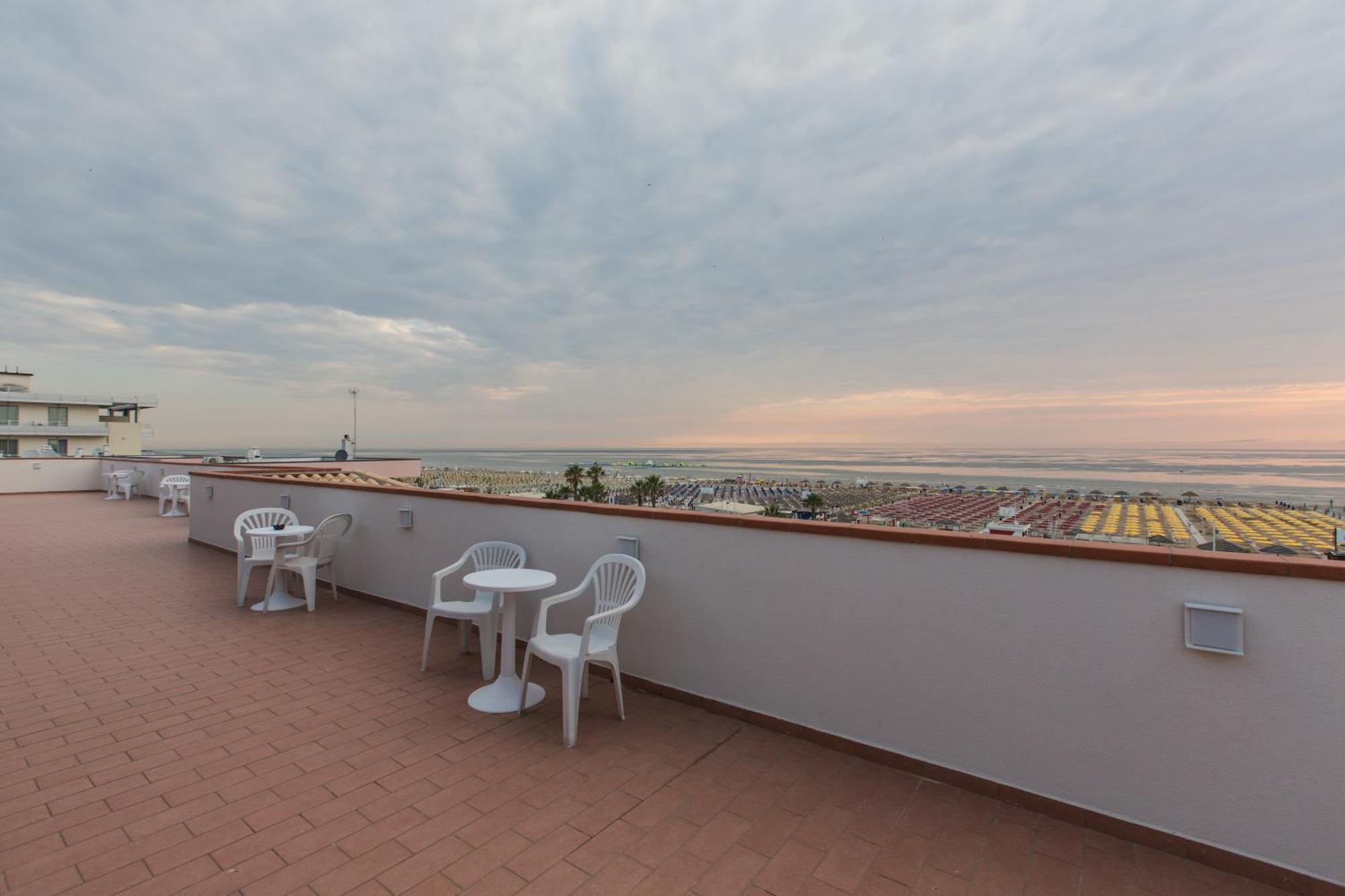 Hotel Villa Augustea Rimini Eksteriør bilde
