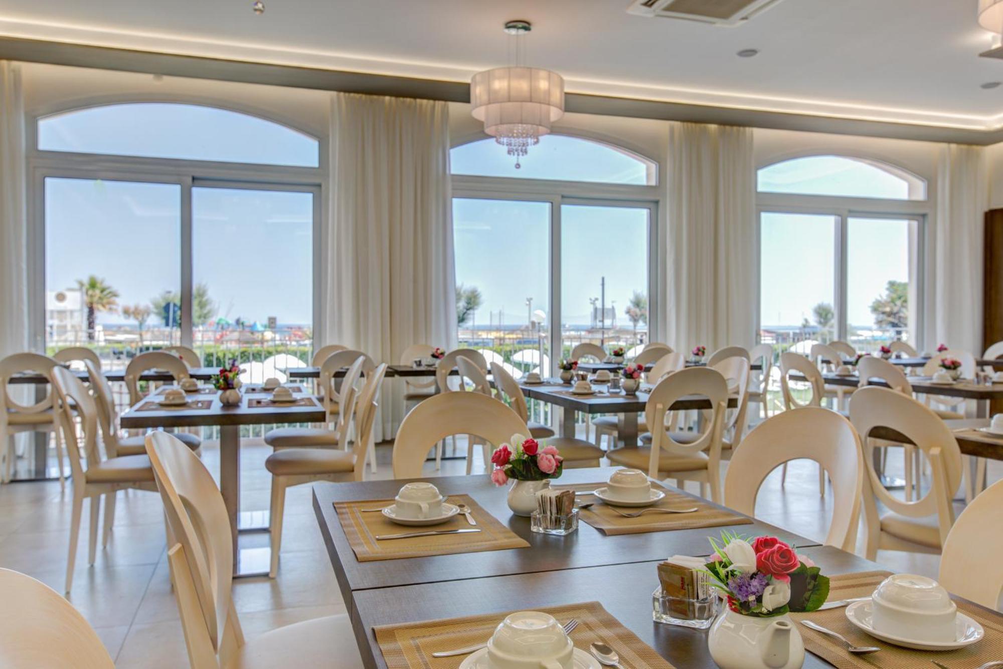 Hotel Villa Augustea Rimini Eksteriør bilde